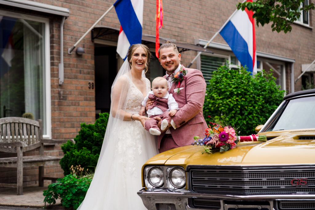 Bruiloft op het strand, Katwijk aan Zee, Surf en Beach, Bruidsfotograaf, Strandbruiloft, Liefdesverhaal, Trouwceremonie, Huwelijksfotografie