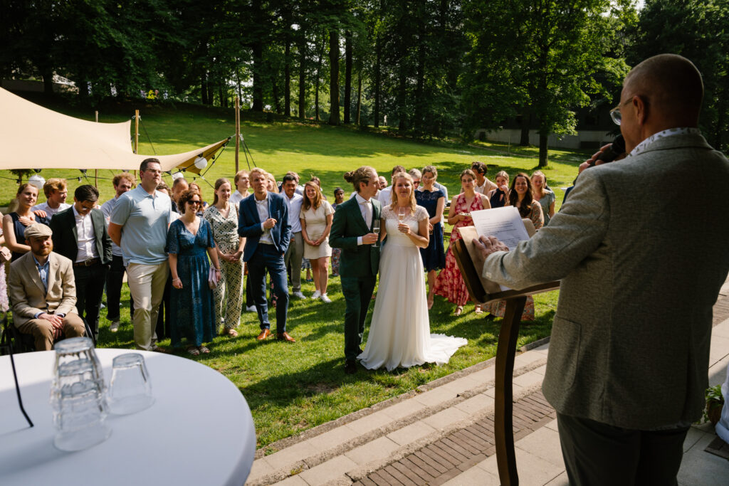 Intieme bruiloft in Arnhem, bruidsfotograaf Arnhem